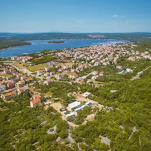 https://beli-kamik-punat.primorje-gorskikotar.com